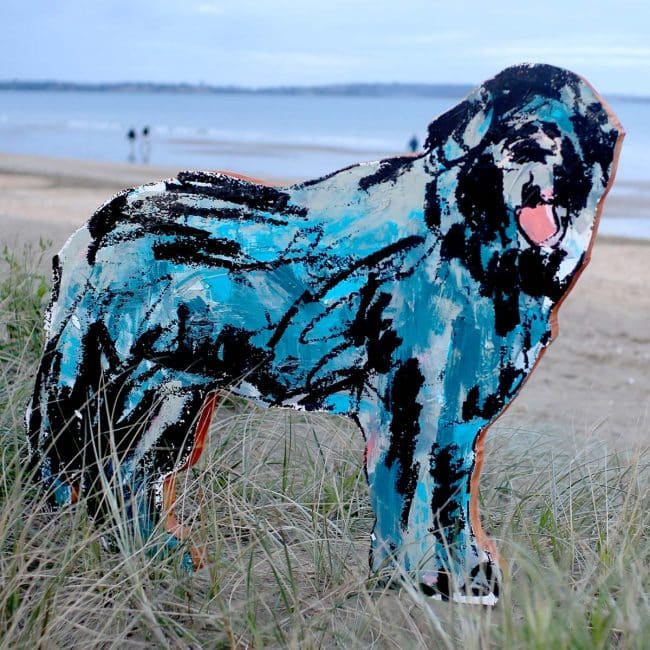 Newfoundland dog sculpture by Christian Nicolson